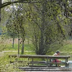Village De De La Chesnaie *