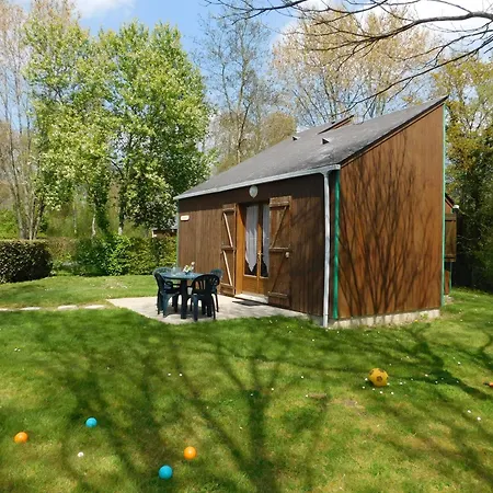 Village De De La Chesnaie *