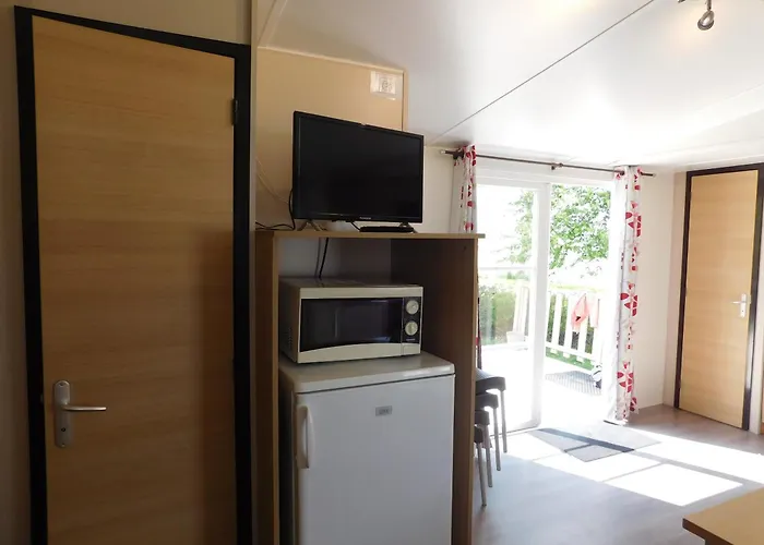 Üdülőközpont Village De De La Chesnaie Saint-Denis-du-Maine