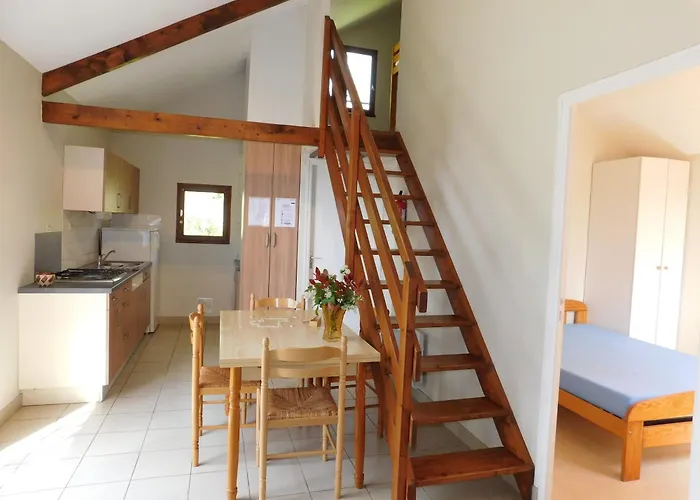 Village De De La Chesnaie Üdülőközpont Saint-Denis-du-Maine